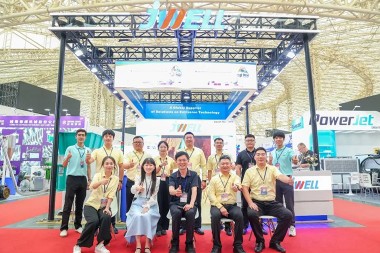 ພິທີເປີດງານຢ່າງຍິ່ງໃຫຍ່: JWELL Machinery ເຂົ້າຮ່ວມງານວາງສະແດງຢາງພາລາພາດສະຕິກຮ່າໂນ້ຍ, ພັດທະນາຮູບແບບການຜະລິດອັດສະລິຍະທ້ອງຖິ່ນຂອງຫວຽດນາມ